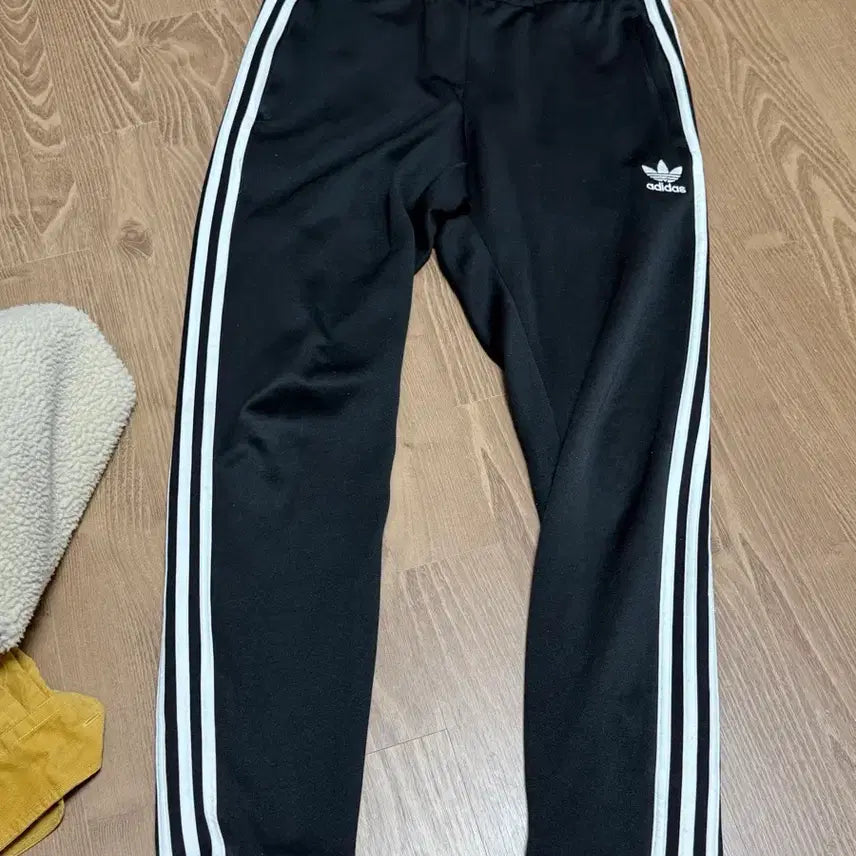 [BUNJANG] Adidas Originals Pants / 아디다스 오리지날 팬츠(정품)