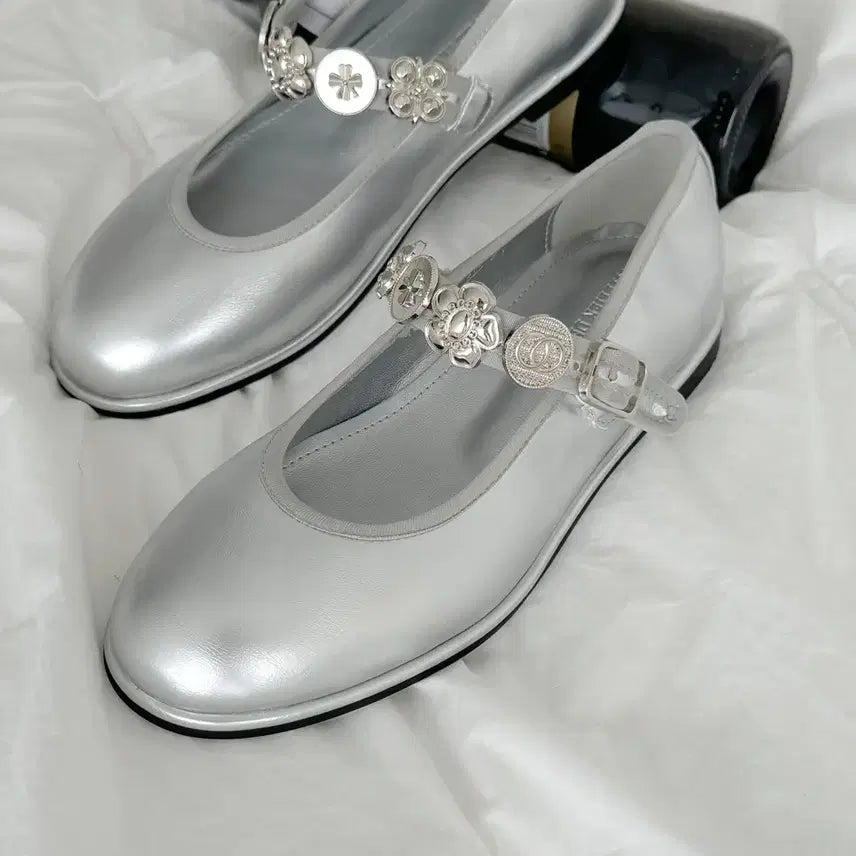 [BUNJANG] Silver Embellished Strap Flat Shoes / (30,35,40,55))실버 장식 스트랩 플랫슈즈 5025