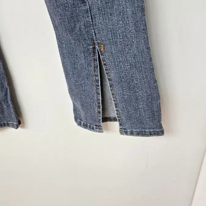 [BUNJANG] S,M 781 Slit Bootcut Denim Jeans / S,M 781 뒷슬릿 스판 부츠컷 데님