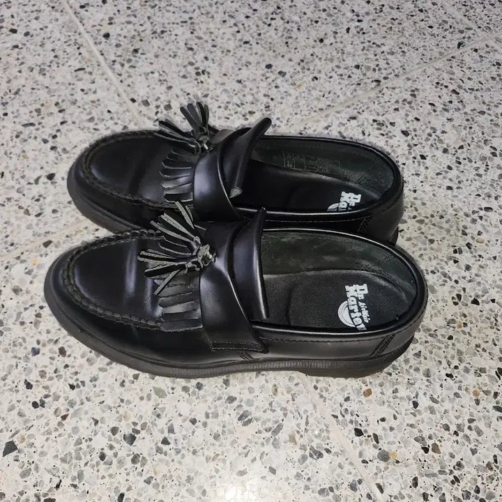 [BUNJANG] Dr. Martens Adrian Black Penny Loafers / 닥터마틴 아드리안 블랙