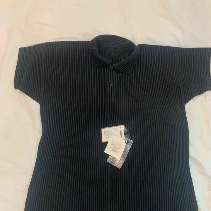 [SOLD OUT] 새제품)옴므플리세 반팔 먼슬리 4 검정