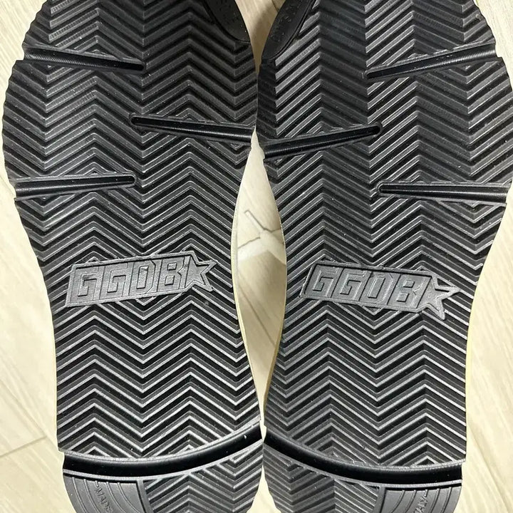 [BUNJANG] Golden Goose Running Sole Sneakers / 골든구스 여성 러닝솔 38사이즈