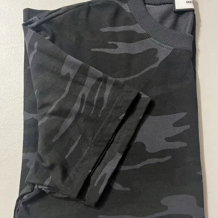 [BUNJANG] Dans Studio Nocturne Camo Half Sleeve T-Shirt / [거진 새상품] 단스튜디오 녹튼 카모 하프 반팔 티셔츠