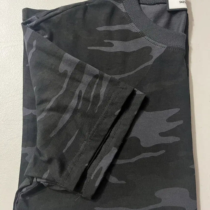 [BUNJANG] Dans Studio Nocturne Camo Half Sleeve T-Shirt / [거진 새상품] 단스튜디오 녹튼 카모 하프 반팔 티셔츠