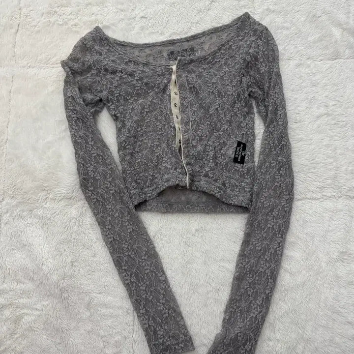 [BUNJANG] The Mysterious Hotel Lace Cardigan / 더미스테리어스호텔 레이스 가디건