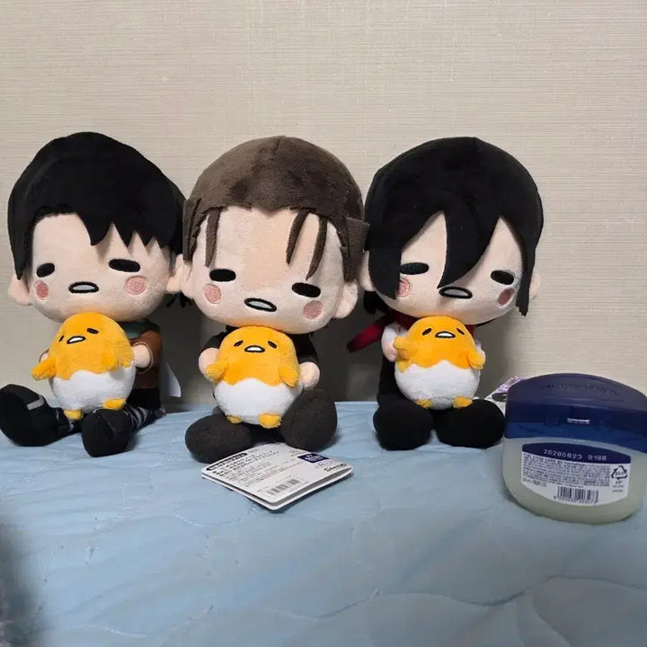 [BUNJANG] Attack on Titan Gudetama Collaboration Plush Doll Set / 진격의 거인 x 구데타마 콜라보 인형 3종 세트
