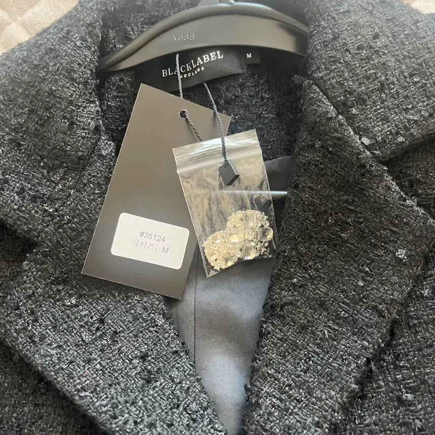 [BUNJANG] Le ClarA One-Button Black Tweed Jacket / 리클라라 원버튼 블랙 트위드