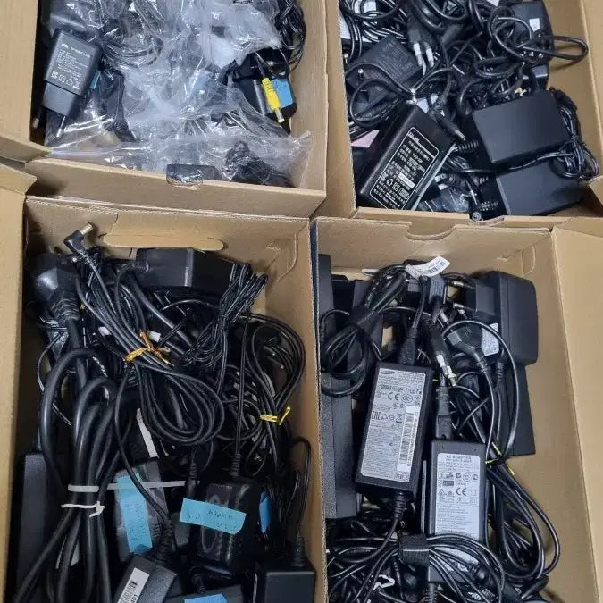 [BUNJANG] Assorted Used AC Adapters (5V-35V) / 각종 어댑터(중고)(5V~35V)
