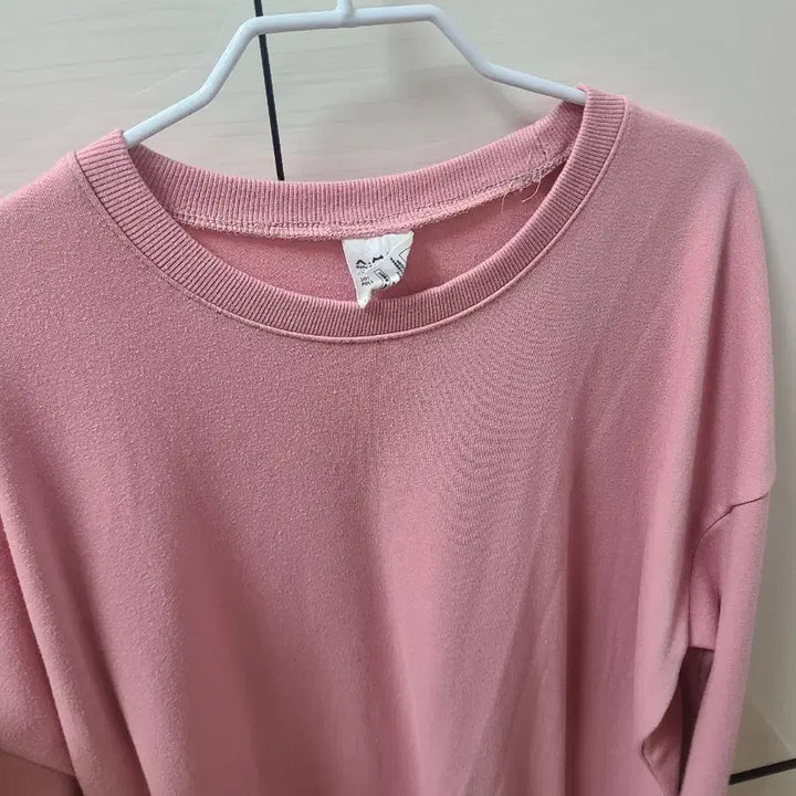 [BUNJANG] Avely Basic Crewneck Sweatshirt / 에이블리 무지 맨투맨 1번착용