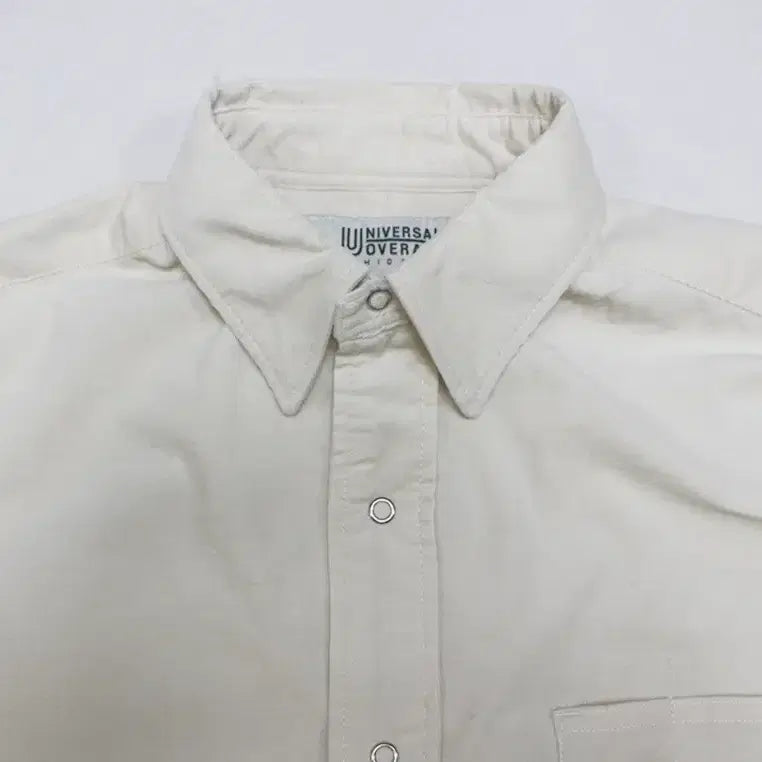 [BUNJANG] Universal Overall M Ivory Corduroy Overshirt / 유니버셜오버롤 M 100 오버핏 긴팔 셔츠 잔코듀로이/R02