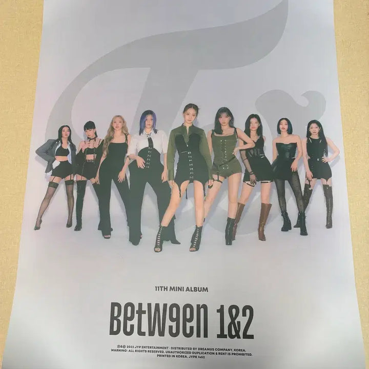 [SOLD OUT] 트와이스 Between 1&amp;2 포스터 4장