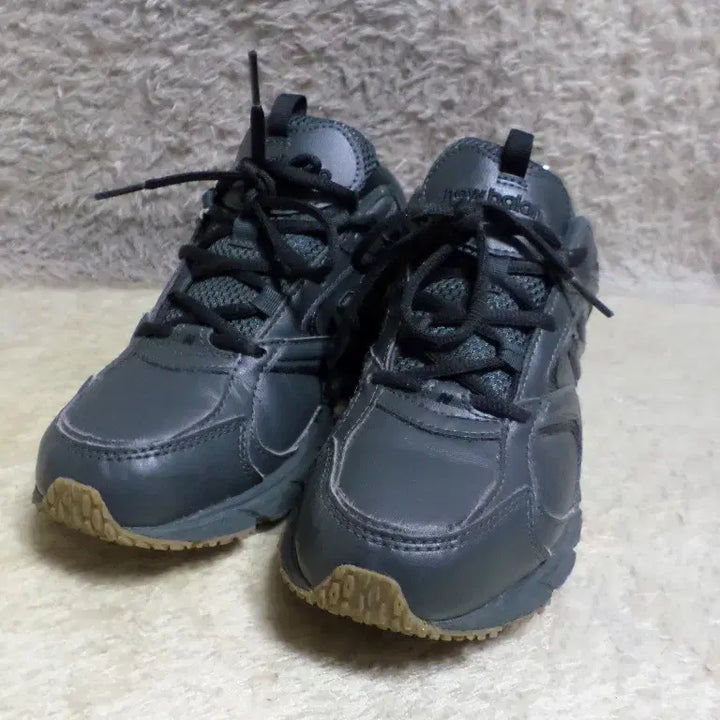 [BUNJANG] New Balance 408 Sneakers (Used) / 후루룩구제 240 뉴발란스408 운동화 중고 신발