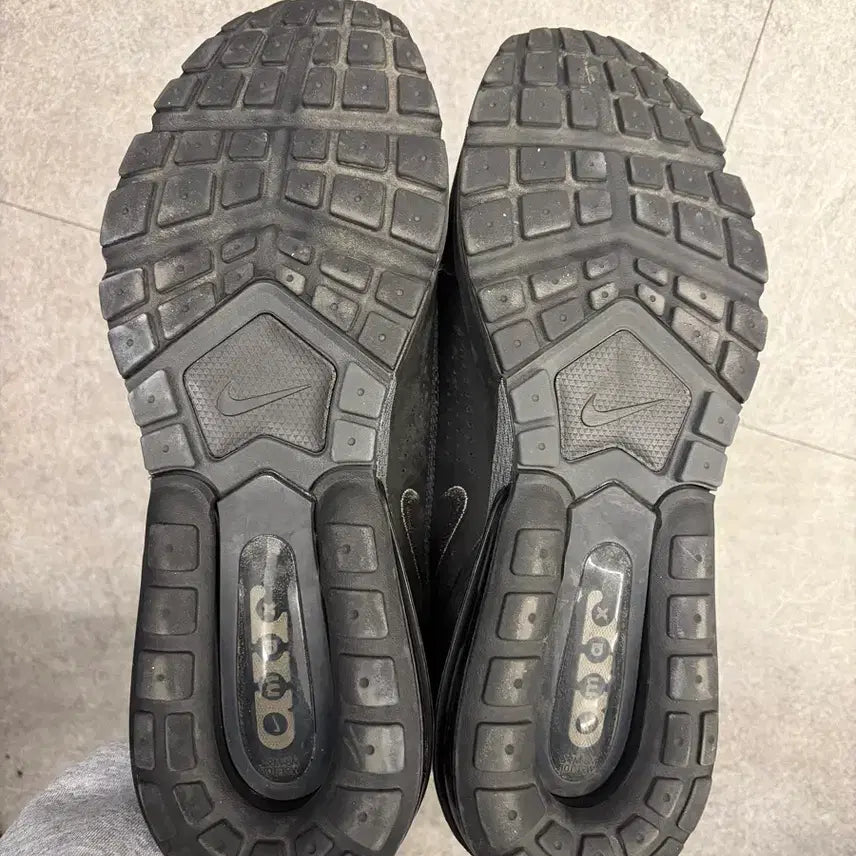 [BUNJANG] Nike Air Max Pulse Sneakers / [275] 나이키 에어맥스 펄스