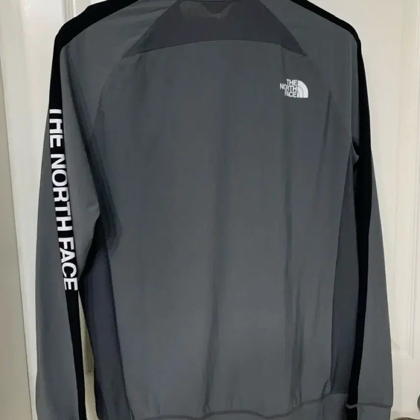 [BUNJANG] The North Face Zip-Up Jacket (Size 100) / 노스페이스 집업 100 상태좋음