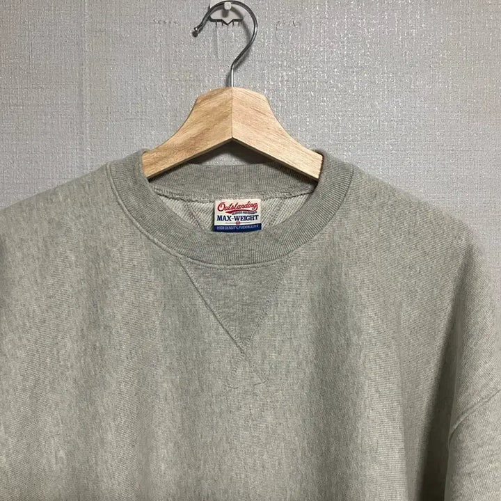 [BUNJANG] Outstanding MAX-WEIGHT Sweatshirt M / 아웃스탠딩 MAX-WEIGHT 맨투맨 M