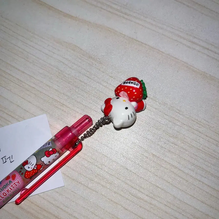 [BUNJANG] Hello Kitty Strawberry Pen / 딸기키티펜/후쿠오카키티/고전키티펜/아마오딸기키티