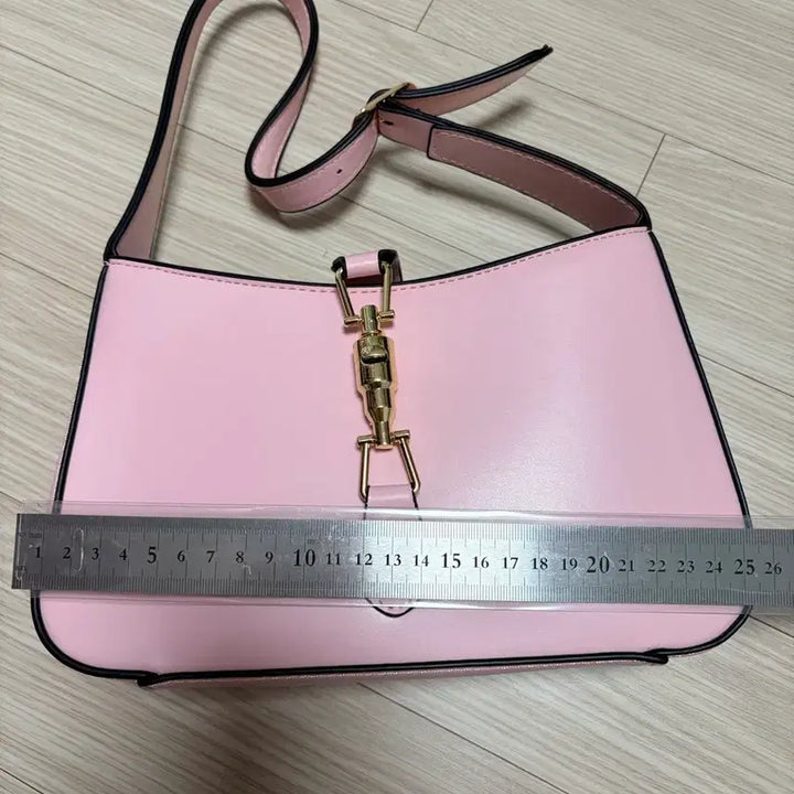 [BUNJANG] Pink Shoulder Bag / 핑크숄더백