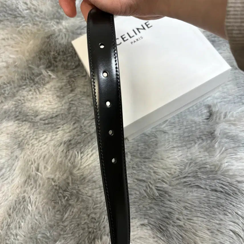 [SOLD OUT] [리엘중고명품] 셀린느 트리옹프 벨트 뉴미듐 금장 80사이즈 새상품