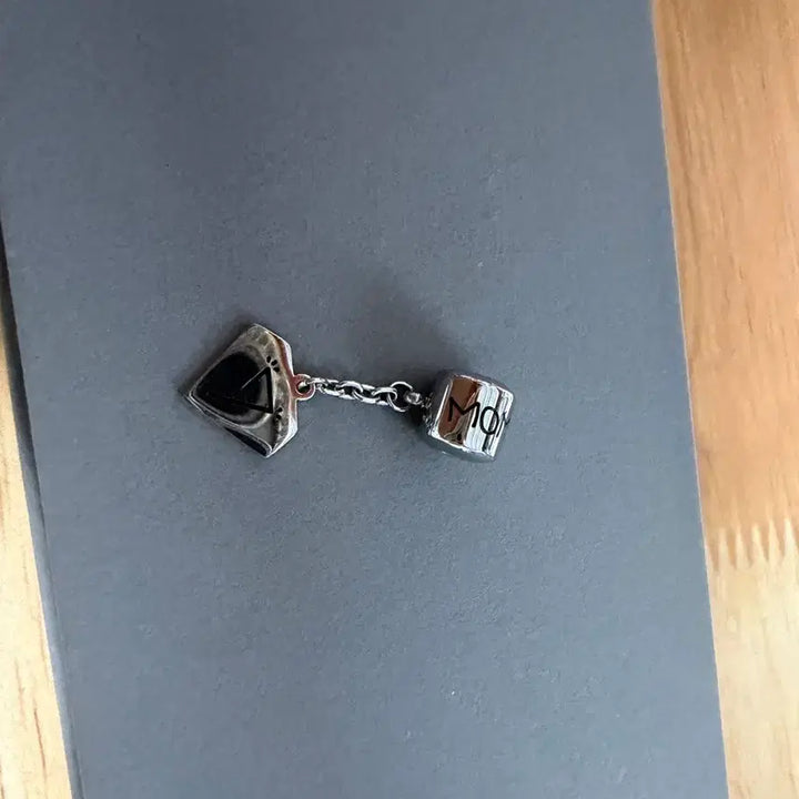 [BUNJANG] Seventeen Seungkwan 7th Anniversary Charm Bracelet / 승관 7주년 팔찌 참