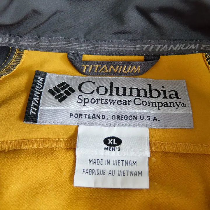 [BUNJANG] Columbia Titanium Softshell Jacket / 컬럼비아  티탄 소프트쉘자켓