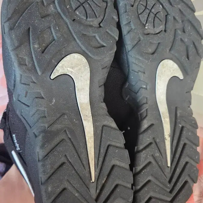 [BUNJANG] Nike SB Supreme Darwin Black (265) / 나이키 SB 슈프림 다윈 블랙 판매(265)