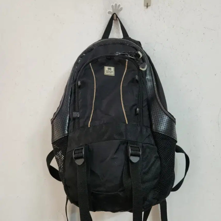 [BUNJANG] Kolon Sport Vintage Black Backpack / 빈티지코오롱코오롱스포츠 블랙 백팩