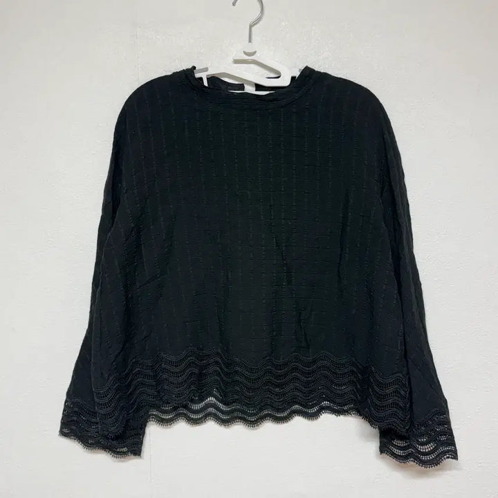 [BUNJANG] SJSJ Black Blouse / SJSJ 블랙 블라우스 76-90-155