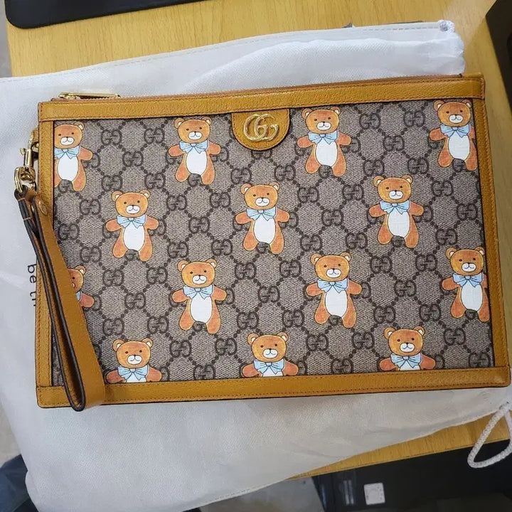 [BUNJANG] Gucci x Kai Collaboration Clutch Bag / 구찌x카이 콜라보 클러치백판매합니다