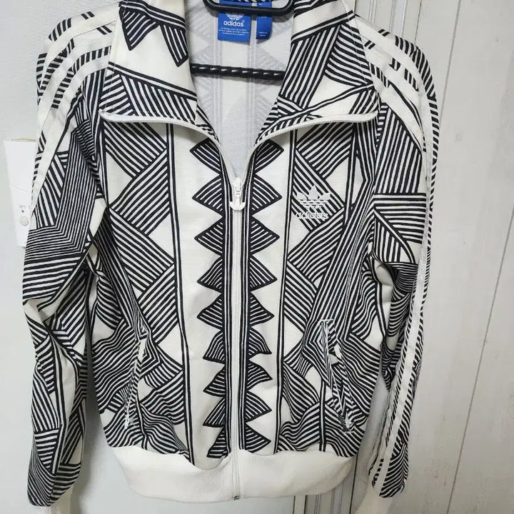 [BUNJANG] Adidas Pattern Track Top White/Black / 아디다스 패턴 트랙탑 화이트 블랙