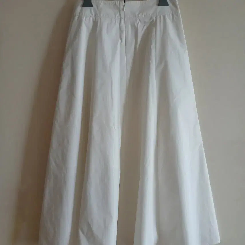 [SOLD OUT] 로엠 스커트/미착용