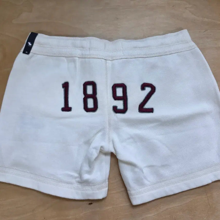 [BUNJANG] Abercrombie Kids Logo Training Shorts White / [정품] 아베크롬비 키즈 로고 트레이닝 반바지 (화이트)