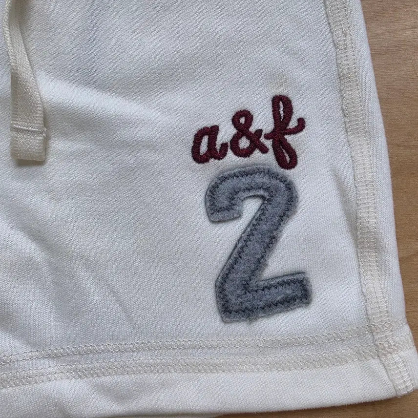 [BUNJANG] Abercrombie Kids Logo Training Shorts White / [정품] 아베크롬비 키즈 로고 트레이닝 반바지 (화이트)