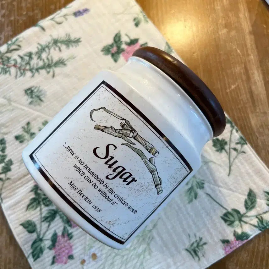 [BUNJANG] Antique British Ceramic Sugar Canister with Wooden Lid / 영국 빈티지 설탕 보관 도자기 캐니스터