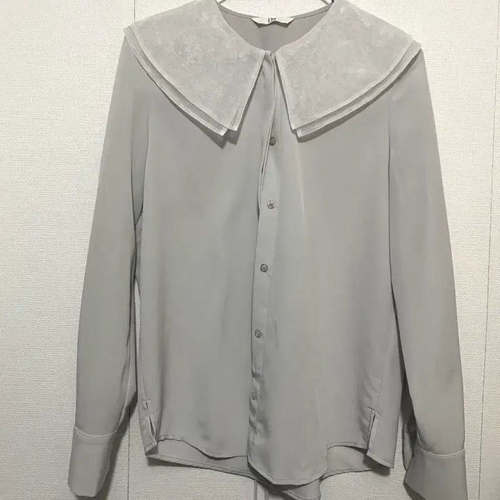 [BUNJANG] It MICHAA Big Collar Blouse 21SS / 잇미샤 빅카라 블라우스 21SS