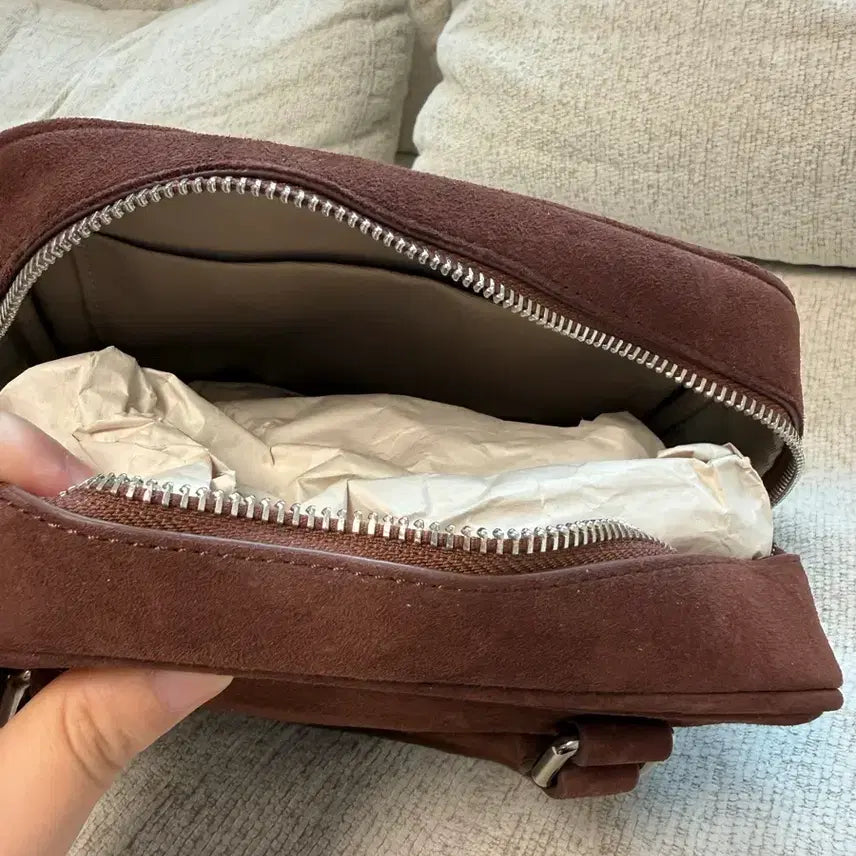 [BUNJANG] Fyeo Suede Tote Bag Brown / Fyeo 포유온 스웨이드 토트백 브라운