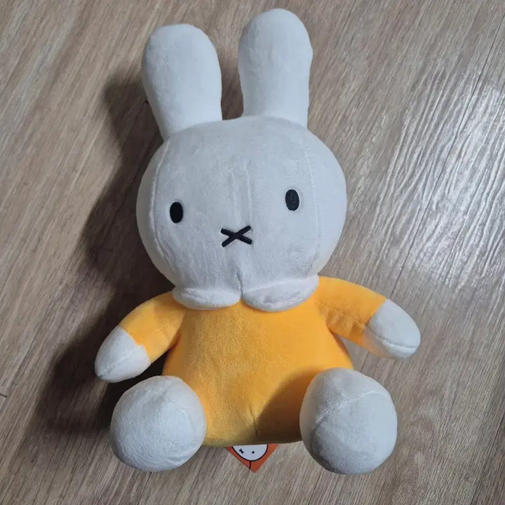 [BUNJANG] Miffy Yellow 25cm Plush Toy / 미피 옐로우 25cm