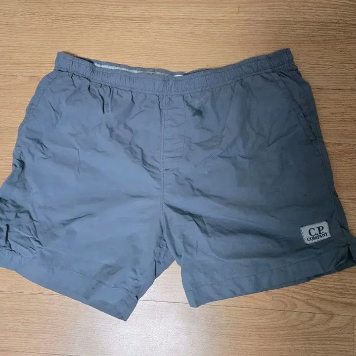 [BUNJANG] CP Company Shorts / CP컴퍼니 반바지