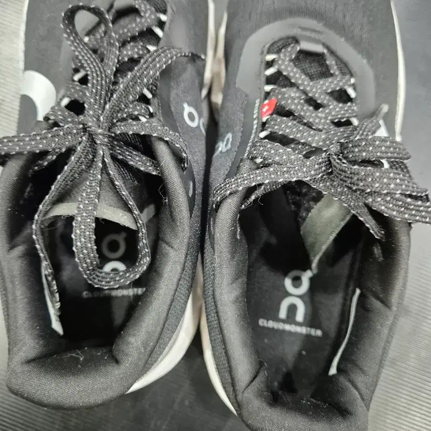 [BUNJANG] On Running Cloudmonster 3 Running Shoes Black / 온러닝 클라우드 몬스터3 블랙