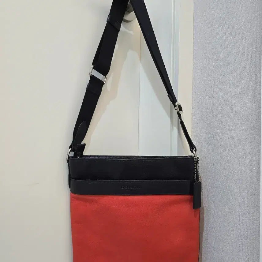 [BUNJANG] Coach Crossbody Messenger Bag / 정품 코치 COACH  크로스바디 메신저백 사용감없음