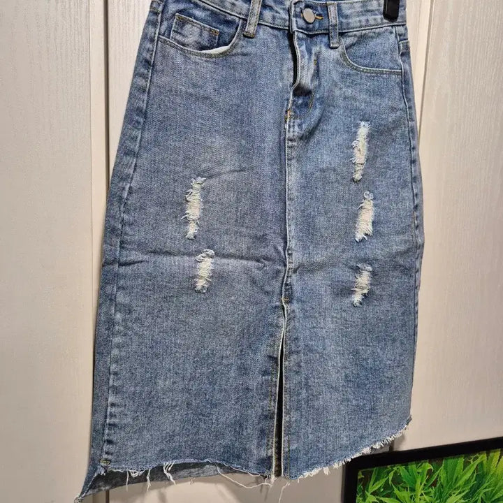 [BUNJANG] Denim Midi Skirt / (세일)(새상품)데미지 데님 스커트 청치마 연청