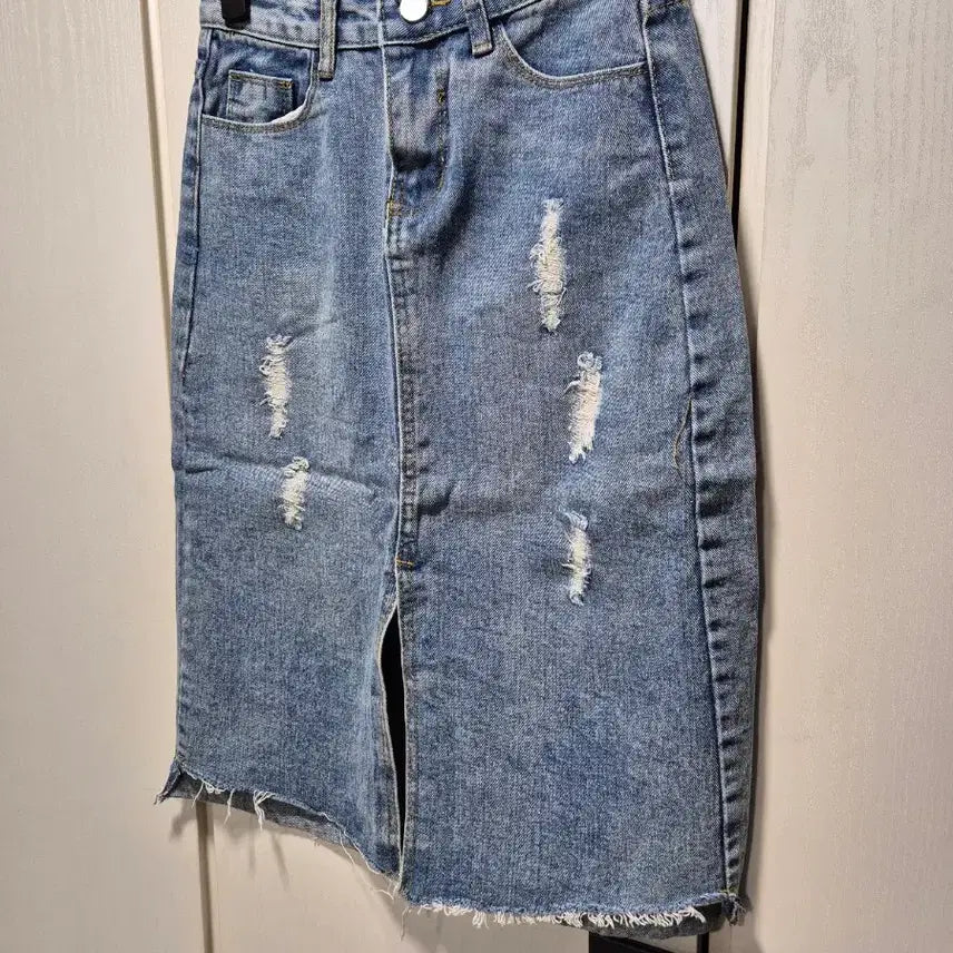 [BUNJANG] Denim Midi Skirt / (세일)(새상품)데미지 데님 스커트 청치마 연청
