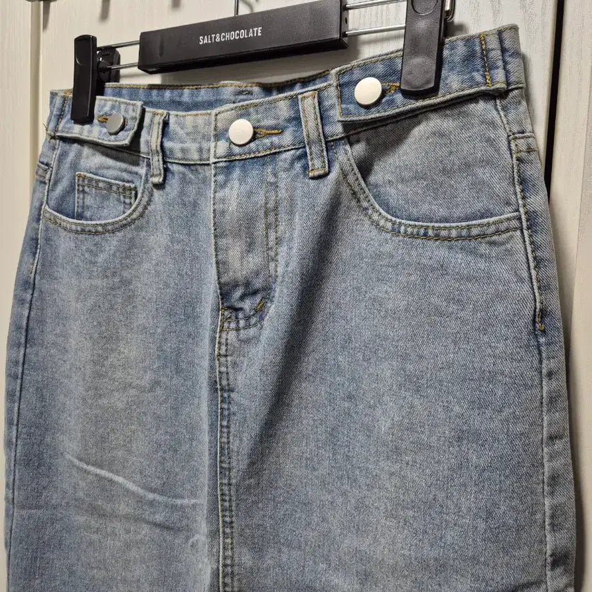 [BUNJANG] Denim Midi Skirt / (세일)(새상품)연청 데님 스커트 H라인 미디 스커트