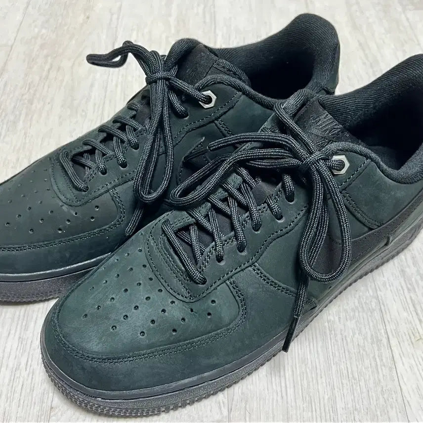 [BUNJANG] Nike Air Force WB Black Sneakers / 나이키 에어포스 wb 블랙 260