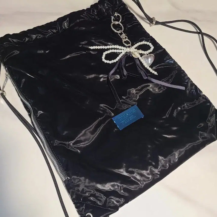 [SOLD OUT] 마스마룰즈 블랙 힙색 백팩 + 키링 304 Gym sack string