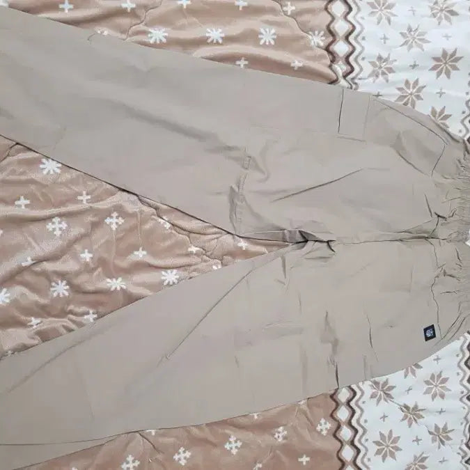 [BUNJANG] NFL Cargo Jogger Pants Beige / NFL 카고 조거 팬츠 베이지