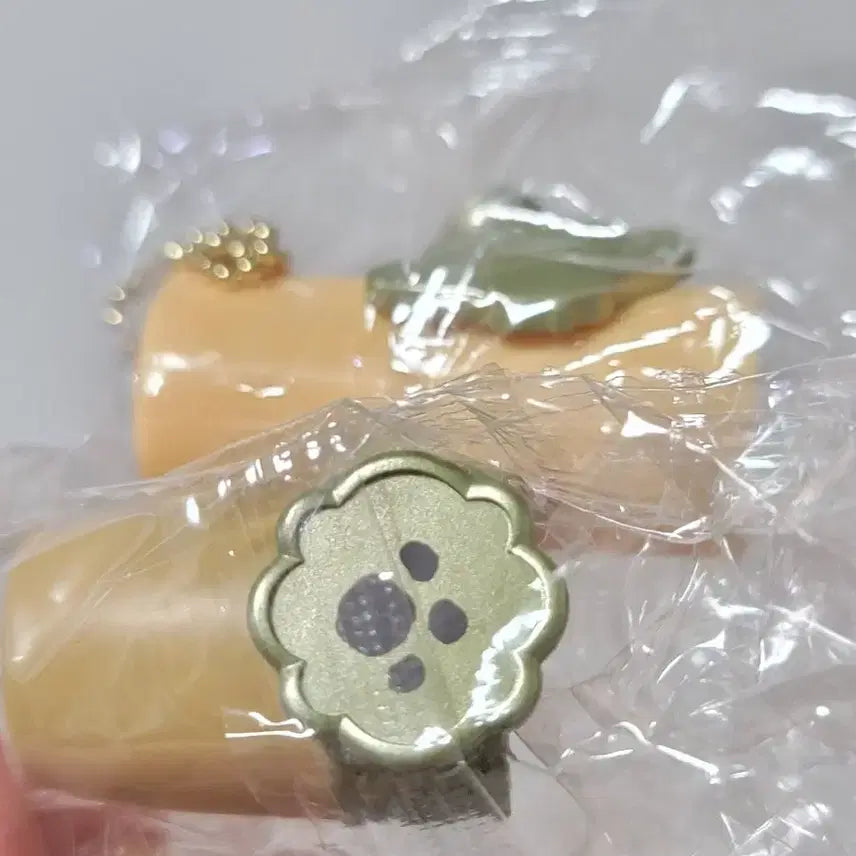 [BUNJANG] Pompompurin Lip Balm Case Keychain / 폼폼푸린 립밤케이스 가챠