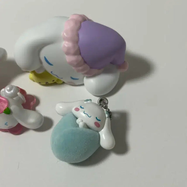 [BUNJANG] Cinnamoroll Figure Keychain Gacha Bundle Set / 시나모롤 피규어 키링 가챠 일괄
