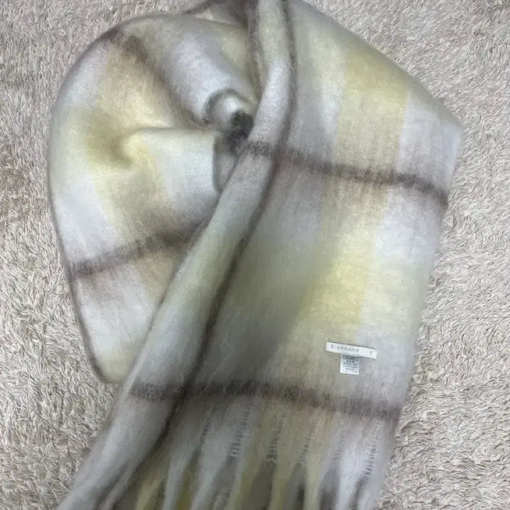 [BUNJANG] Giordano Yellow Muffler / 지오다노 머플러