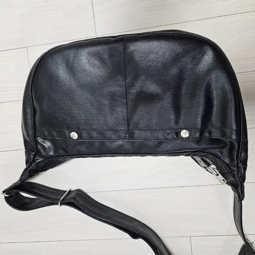 [SOLD OUT] 요시다포터 프리스타일 숄더백 블랙 스몰 반달백 porter