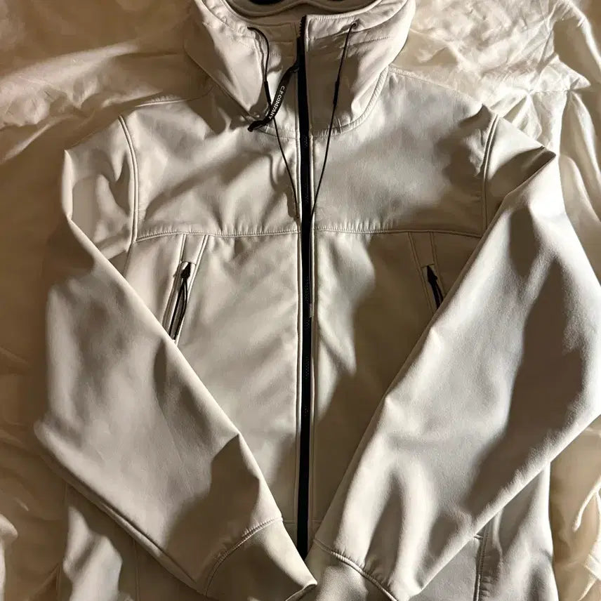 [BUNJANG] C.P. Company Shell-R Goggle Jacket White / C.P 컴퍼니 쉘-R 고글 자켓 화이트(필름부착중)